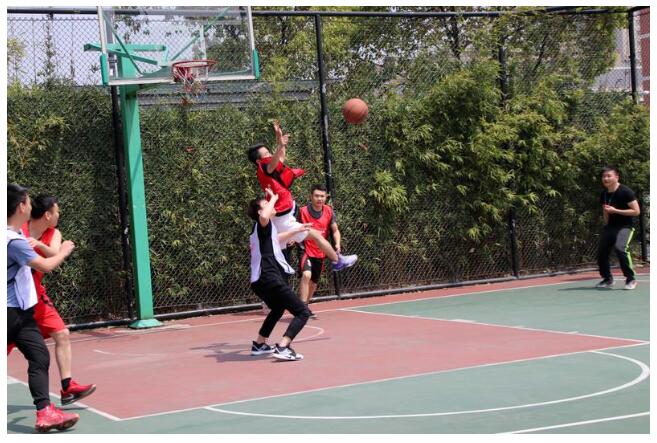 全員健身，這家公司籃球高手多達30個？