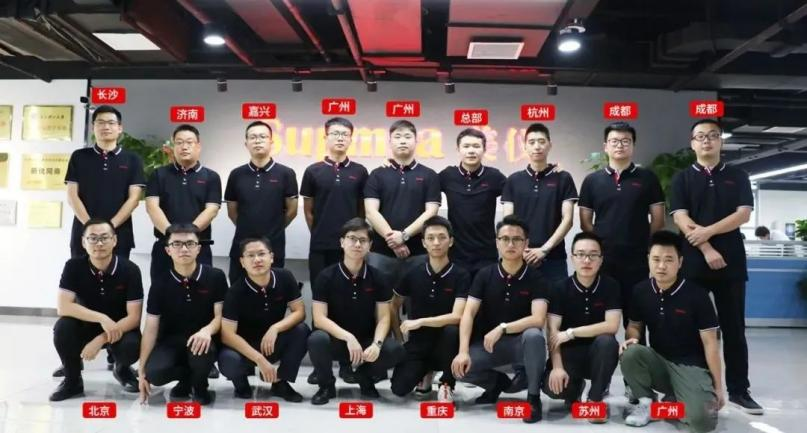 為了離你更近，才有了這張“新”合影